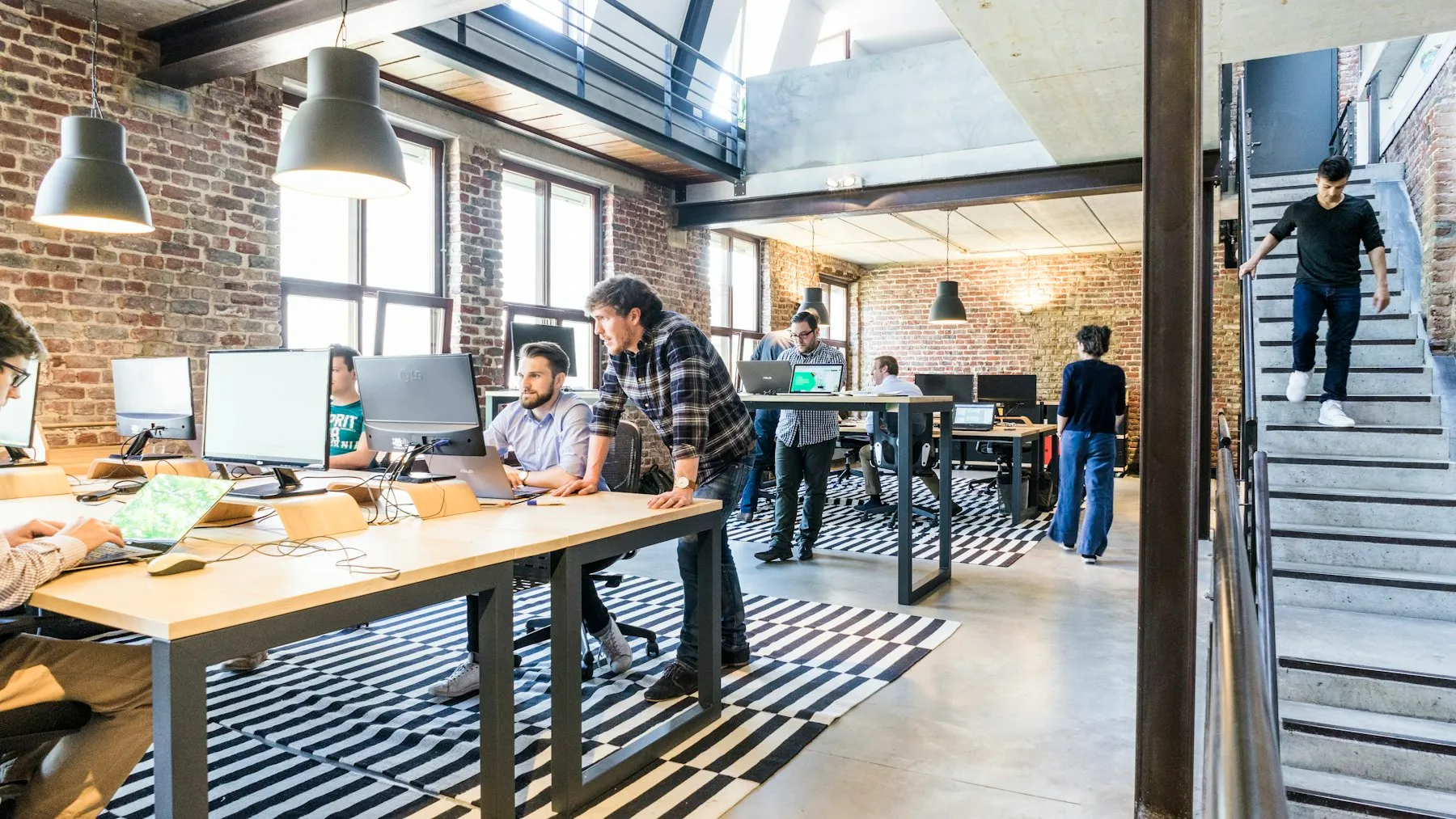 5 Ways to Kickstart Your Tech Business in 2026 — Tech Arcade
