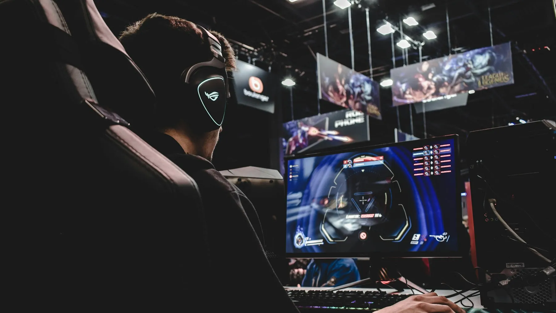 Gigabyte Just Dropped a $400 WOLED Gaming Monitor and It Changes Everything — Tech Arcade