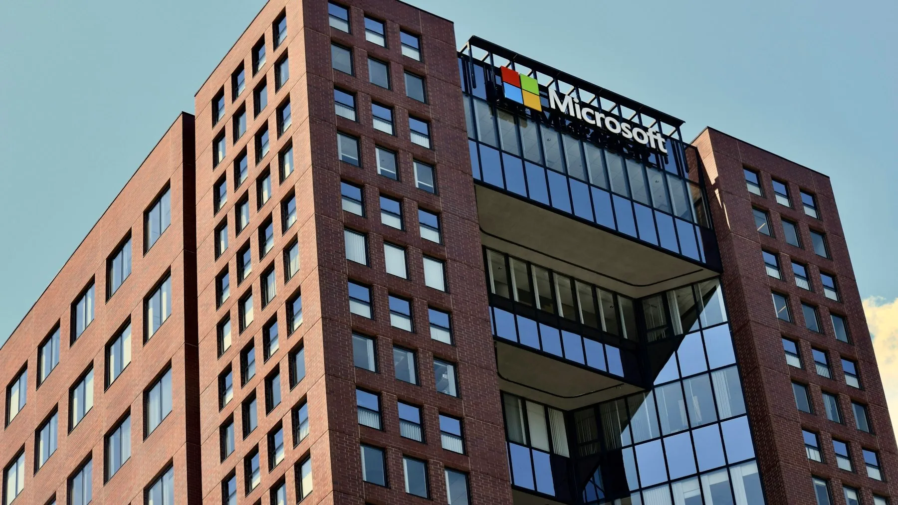 Microsoft Just Offered Buyouts to 60,000 Employees — About 27% of Its Workforce — Tech Arcade