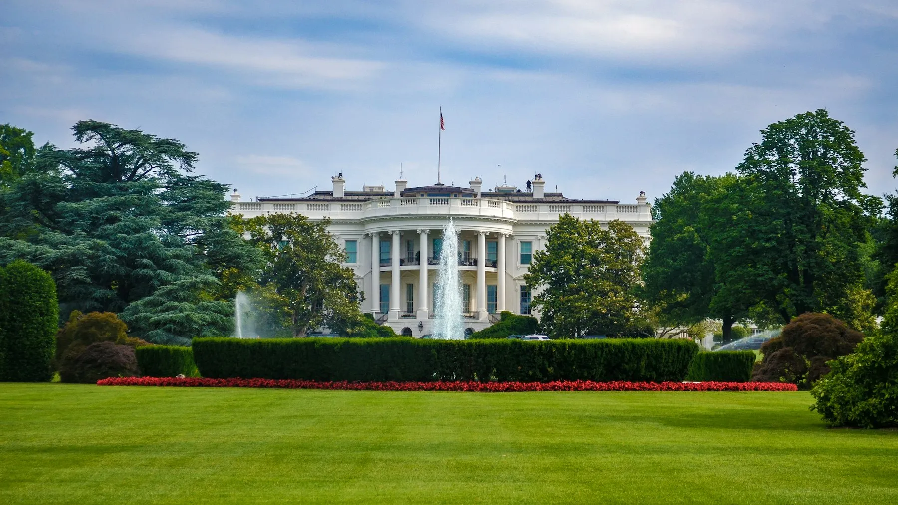Overnight: White House Wants to Veto AI Models Before Release: Anthropic's Mythos Broke Everything — Tech Arcade