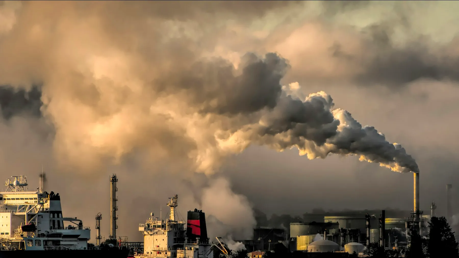 The Hidden Carbon Cost of AI: How Smart Machines Impact Our Planet — Tech Arcade